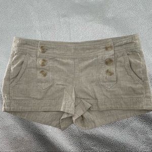 Express Woman’s Linen Shorts